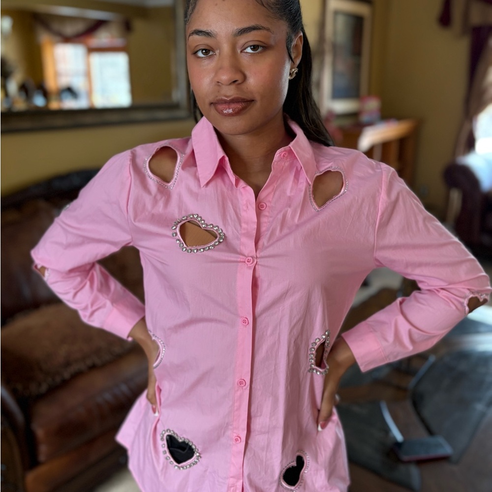 Pink Shirt with Heart Detail - Picture 3 of 4